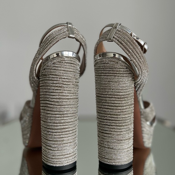 AQUAZZURA Sundance 140 crystal-embellished metallic platform sandals $1,895 37 - Picture 11 of 17